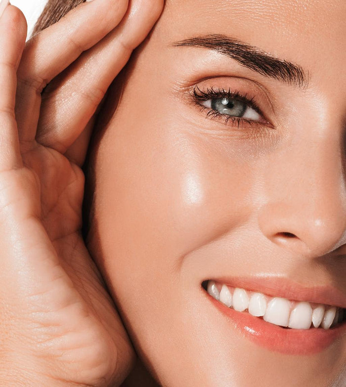 Firms & Tightens Skin